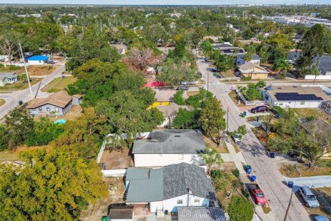 House in Tampa, Florida 2 bedrooms, 63.92 sq.m. № 1634580 - photo 25