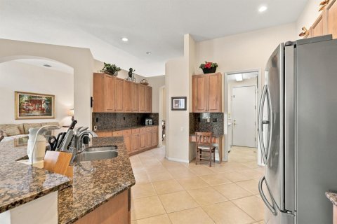 House in Boynton Beach, Florida 3 bedrooms, 235.41 sq.m. № 2385356 - photo 18