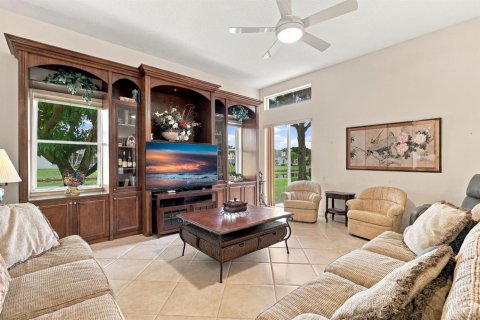 House in Boynton Beach, Florida 3 bedrooms, 235.41 sq.m. № 2385356 - photo 22