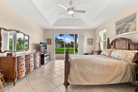 House in Boynton Beach, Florida 3 bedrooms, 235.41 sq.m. № 2385356 - photo 28