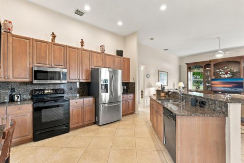 House in Boynton Beach, Florida 3 bedrooms, 235.41 sq.m. № 2385356 - photo 20