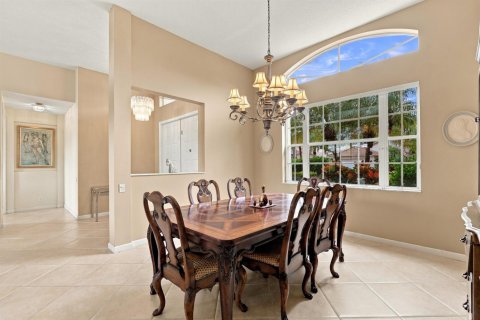 House in Boynton Beach, Florida 3 bedrooms, 235.41 sq.m. № 2385356 - photo 13