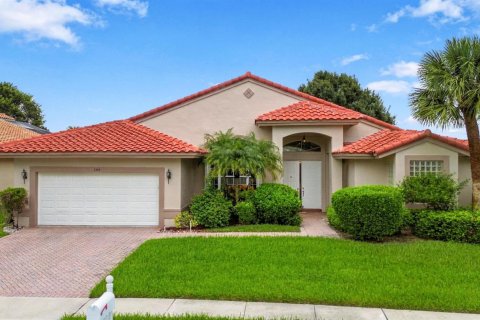 House in Boynton Beach, Florida 3 bedrooms, 235.41 sq.m. № 2385356