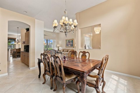 House in Boynton Beach, Florida 3 bedrooms, 235.41 sq.m. № 2385356 - photo 14
