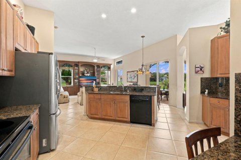 House in Boynton Beach, Florida 3 bedrooms, 235.41 sq.m. № 2385356 - photo 19