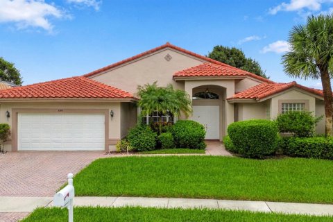 House in Boynton Beach, Florida 3 bedrooms, 235.41 sq.m. № 2385356 - photo 4