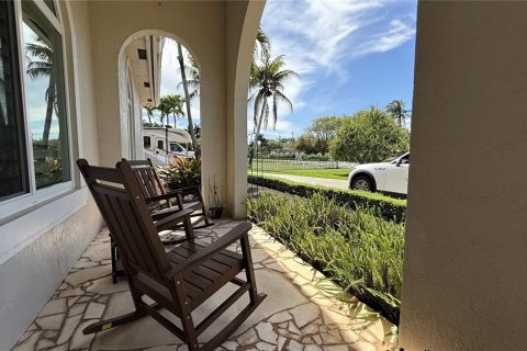 House in Southwest Ranches, Florida 5 bedrooms, 375.98 sq.m. № 2110306 - photo 4