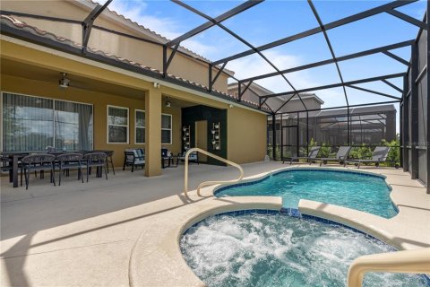 House in Davenport, Florida 6 bedrooms, 303.14 sq.m. № 1842100 - photo 2