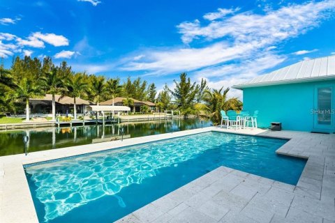 Casa en venta en Port Charlotte, Florida, 3 dormitorios, 210.42 m2 № 1657684 - foto 22