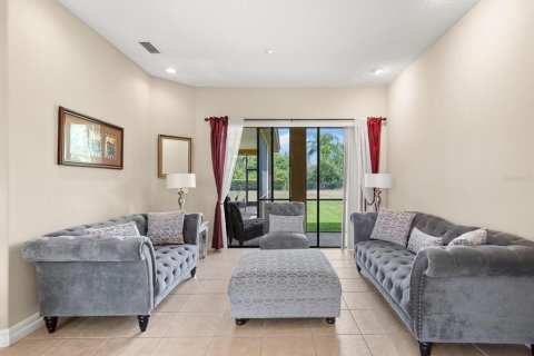 Villa ou maison à vendre à Land O' Lakes, Floride: 4 chambres, 239.04 m2 № 2223383 - photo 6