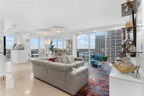 Condominio en Miami Beach, Florida, 2 dormitorios  № 2043794
