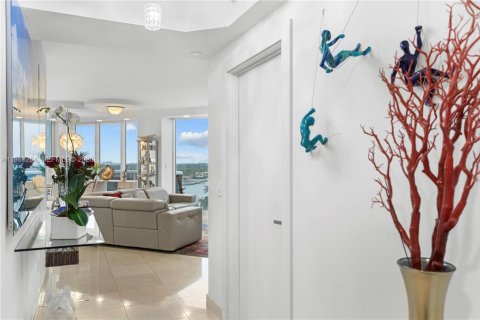 Condominio en venta en Miami Beach, Florida, 2 dormitorios, 128.21 m2 № 2043794 - foto 8
