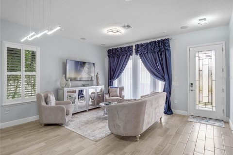 Casa en venta en Winter Garden, Florida, 3 dormitorios, 175.77 m2 № 2396072 - foto 2