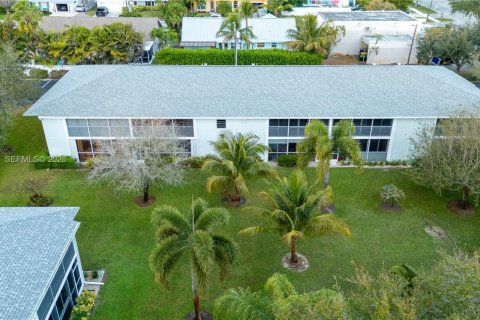 Condo in Tequesta, Florida, 2 bedrooms  № 2002957 - photo 26