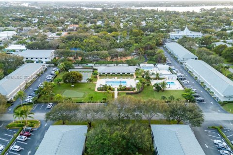 Condo in Tequesta, Florida, 2 bedrooms  № 2002957 - photo 24