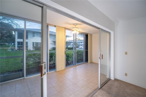 Condo in Tequesta, Florida, 2 bedrooms  № 2002957 - photo 7