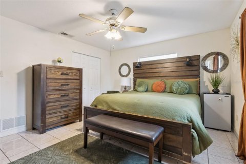 Villa ou maison à vendre à Deltona, Floride: 3 chambres, 161.56 m2 № 2302294 - photo 15