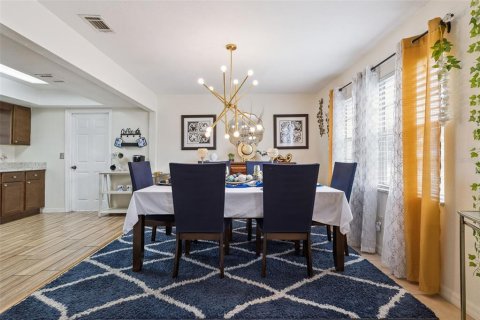 Villa ou maison à vendre à Deltona, Floride: 3 chambres, 161.56 m2 № 2302294 - photo 6