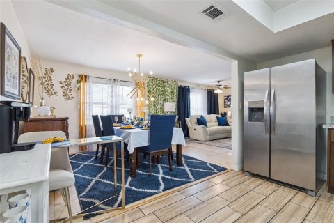 Villa ou maison à vendre à Deltona, Floride: 3 chambres, 161.56 m2 № 2302294 - photo 7