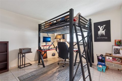 Villa ou maison à vendre à Deltona, Floride: 3 chambres, 161.56 m2 № 2302294 - photo 18