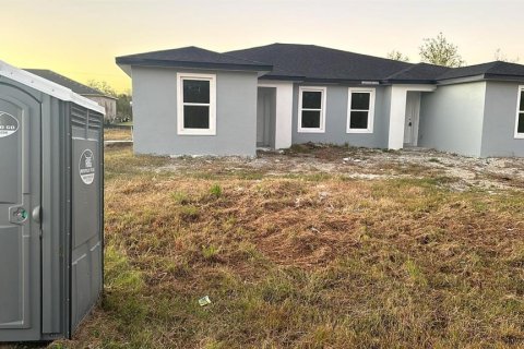 Duplex in Port Charlotte, Florida 6 bedrooms, 215.9 sq.m. № 1757221 - photo 2