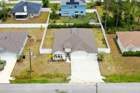House in Palm Coast, Florida 4 bedrooms, 219.53 sq.m. № 1680044 - photo 3