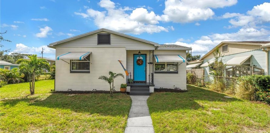 Villa ou maison à Saint Petersburg, Floride 2 chambres, 90.67 m2 № 2434955
