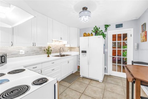 Villa ou maison à vendre à Saint Petersburg, Floride: 2 chambres, 90.67 m2 № 2434955 - photo 2