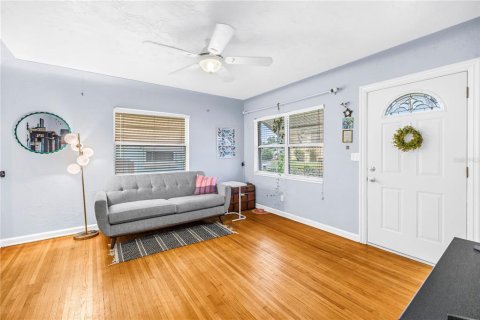 Villa ou maison à vendre à Saint Petersburg, Floride: 2 chambres, 90.67 m2 № 2434955 - photo 5
