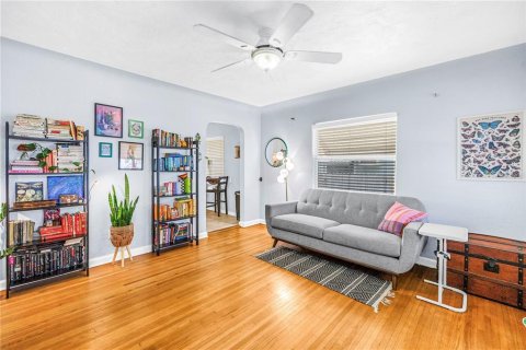 Villa ou maison à vendre à Saint Petersburg, Floride: 2 chambres, 90.67 m2 № 2434955 - photo 8