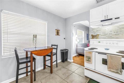Villa ou maison à vendre à Saint Petersburg, Floride: 2 chambres, 90.67 m2 № 2434955 - photo 12