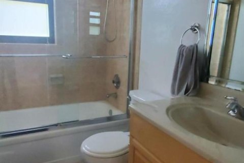 Condominio en alquiler en Margate, Florida, 2 dormitorios, 103.12 m2 № 2084959 - foto 16