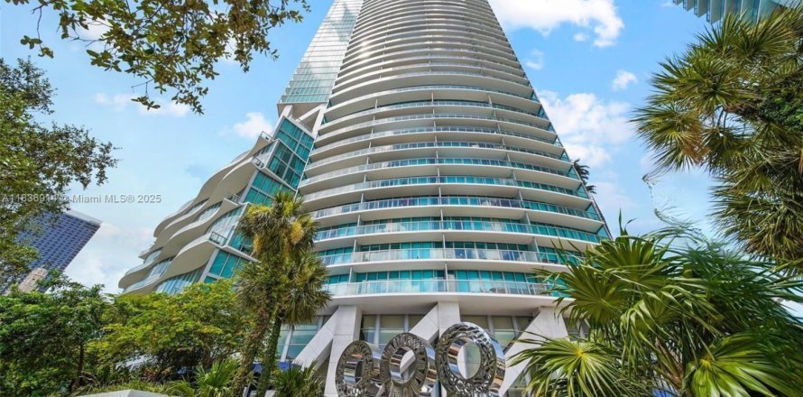Condo à Miami, Floride, 2 chambres № 1821551