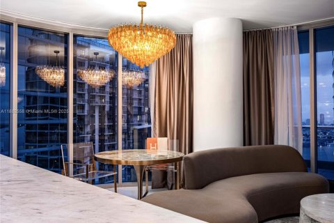 Condo in Miami, Florida, 2 bedrooms  № 2059918 - photo 22