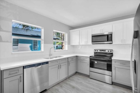 Villa ou maison à vendre à Tampa, Floride: 3 chambres, 182.46 m2 № 1744446 - photo 19