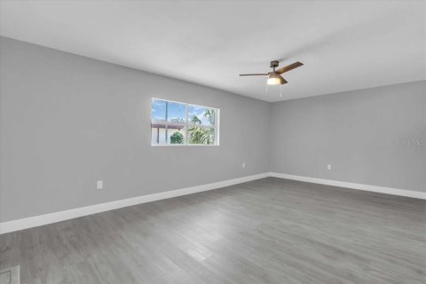 Villa ou maison à vendre à Tampa, Floride: 3 chambres, 182.46 m2 № 1744446 - photo 23
