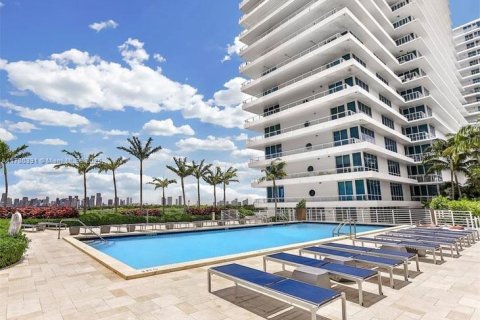 Снять в аренду кондоминиум в Майами-Бич, Флорида 1 спальня, 72.09м2, № 1990963 - фото 3