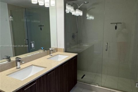 Condominio en venta en Doral, Florida, 2 dormitorios, 88.26 m2 № 1937537 - foto 14