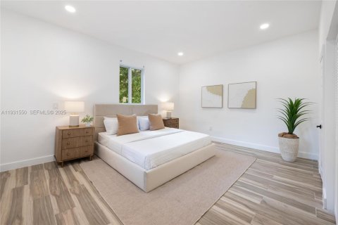 Villa ou maison à vendre à Miami, Floride: 5 chambres, 181.16 m2 № 1991044 - photo 13