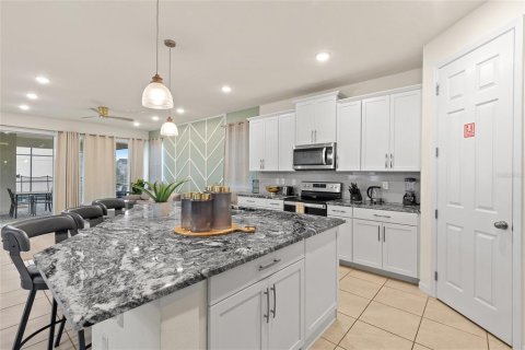 Casa en venta en Kissimmee, Florida, 7 dormitorios, 328.22 m2 № 1780239 - foto 12