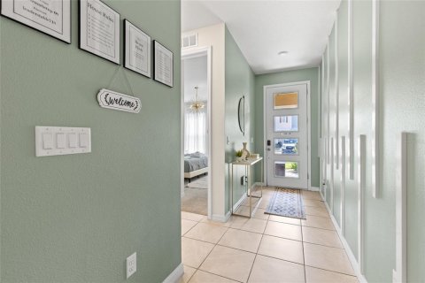 Casa en venta en Kissimmee, Florida, 7 dormitorios, 328.22 m2 № 1780239 - foto 3