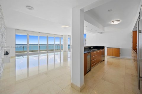Condominio en venta en Miami, Florida, 2 dormitorios, 174.47 m2 № 1938026 - foto 3