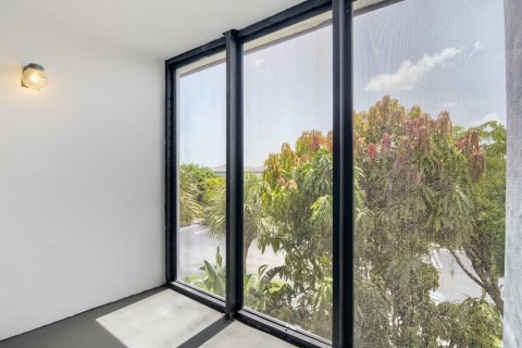 Condo in Oakland Park, Florida, 2 bedrooms № 2239111 - photo 6