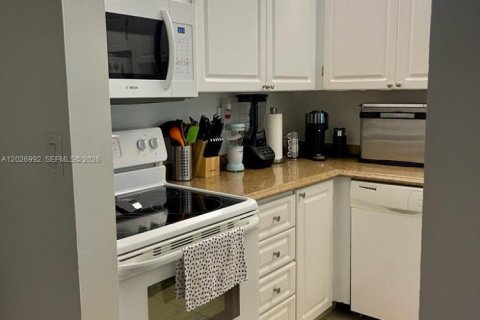 Copropriété à louer à Weston, Floride: 1 chambre, 78.5 m2 № 2168356 - photo 5