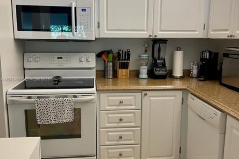 Copropriété à louer à Weston, Floride: 1 chambre, 78.5 m2 № 2168356 - photo 7