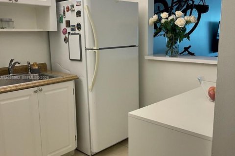 Copropriété à louer à Weston, Floride: 1 chambre, 78.5 m2 № 2168356 - photo 6