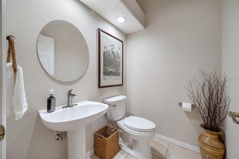 House in Tampa, Florida 5 bedrooms, 291.16 sq.m. № 1522850 - photo 15