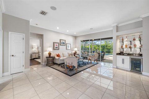 House in Tampa, Florida 5 bedrooms, 291.16 sq.m. № 1522850 - photo 16