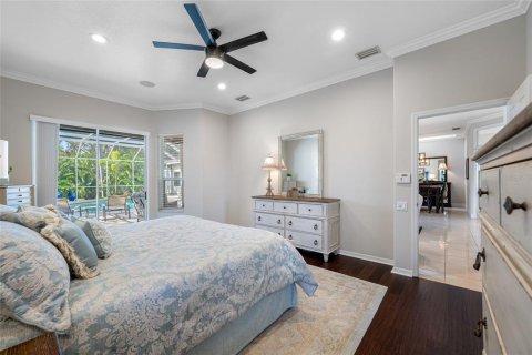 House in Tampa, Florida 5 bedrooms, 291.16 sq.m. № 1522850 - photo 18