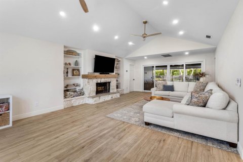 Villa ou maison à vendre à Jupiter, Floride: 4 chambres, 280.66 m2 № 2254585 - photo 14